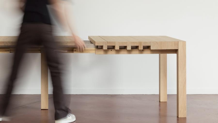 Table à rallonge innovante en chêne massif