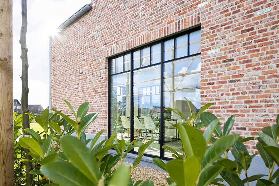 Bij Raamwinkel kies jij hoe je jouw ramen en deuren aanpakt.