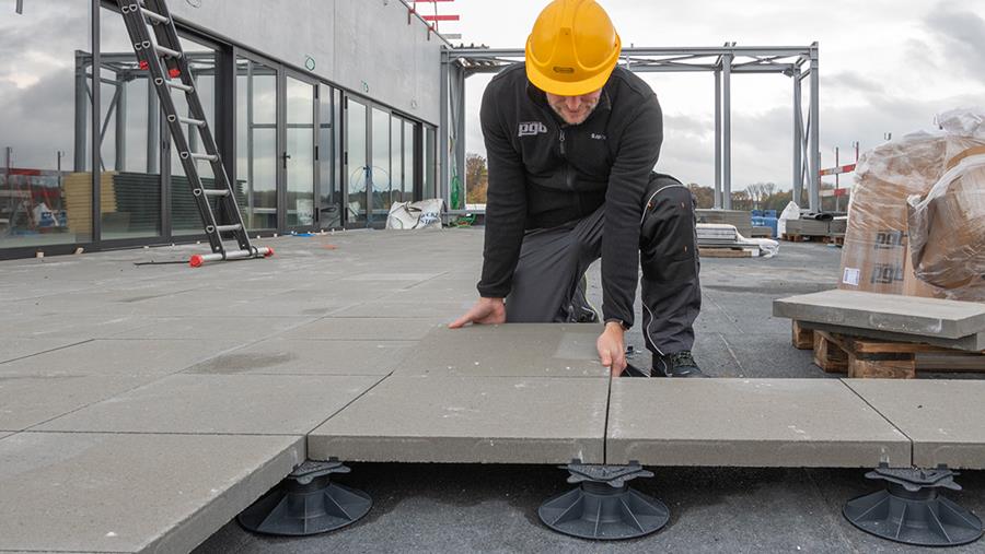 Totaaloplossing voor duurzame terrasaanleg