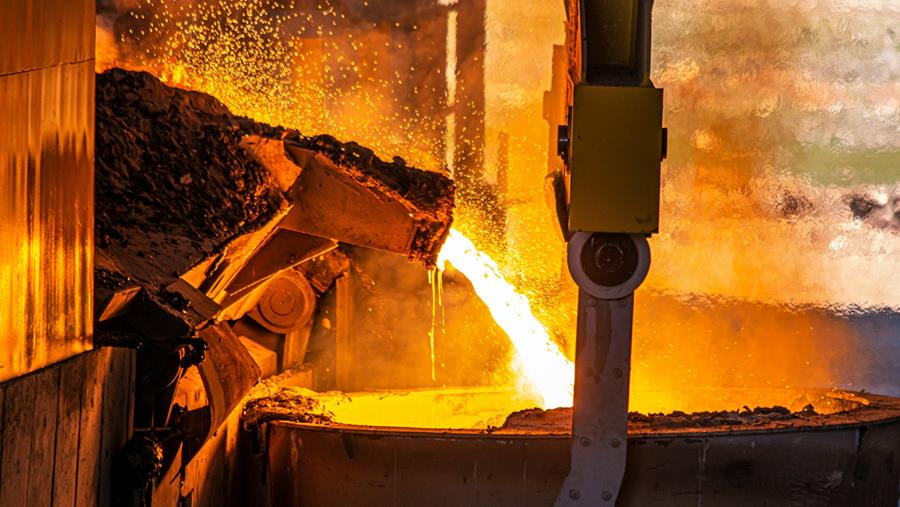Les mesures commerciales de l'UE sauvent l'industrie sidérurgique du "gouffre" alors que les importations record continuent d'augmenter