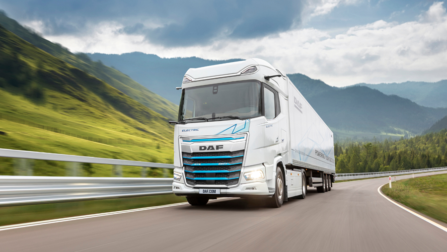 DAF élargit sa gamme de camions et s'intéresse également à la propulsion hybride